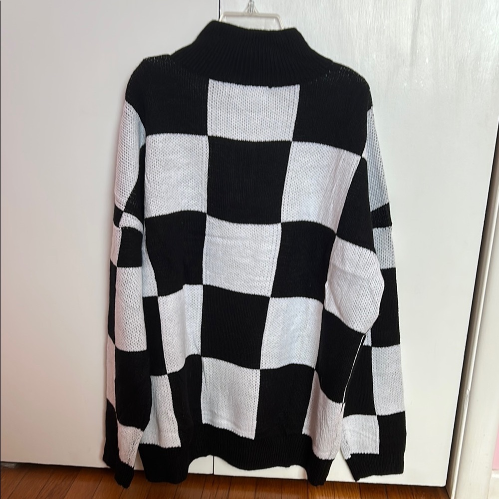 Dokotoo || Black and White Checkered Women's Sweater - Picture 2 of 6